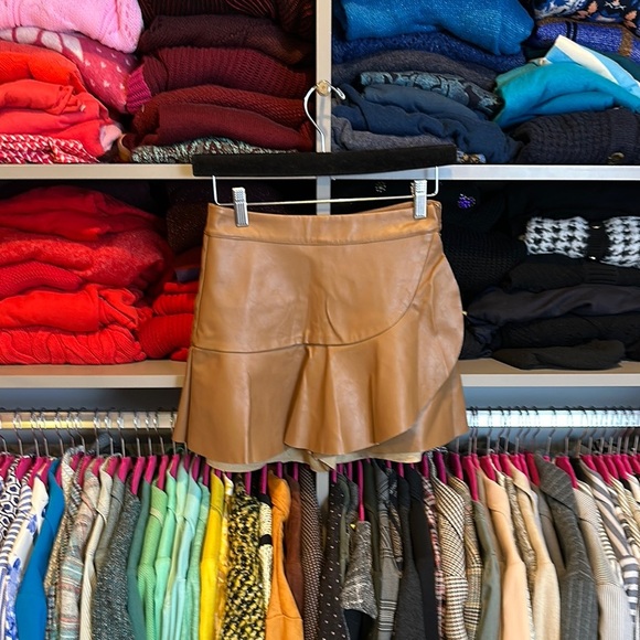 DO+ BE camel faux leather side zipper closure skirt size S - Picture 1 of 3